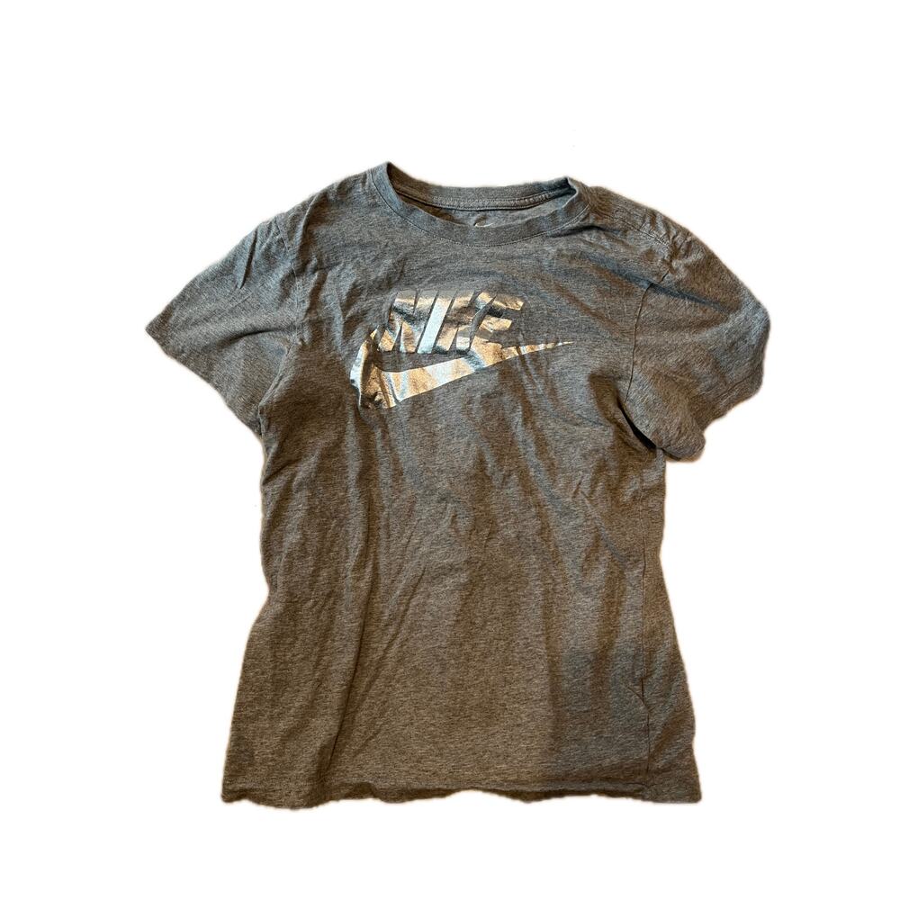 The Nike Tee Gray Silver Swoosh T-Shirt Mens S